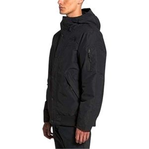 The North Face Newington 550 Waterproof Hooded Jacket TNF Black Size L NWT